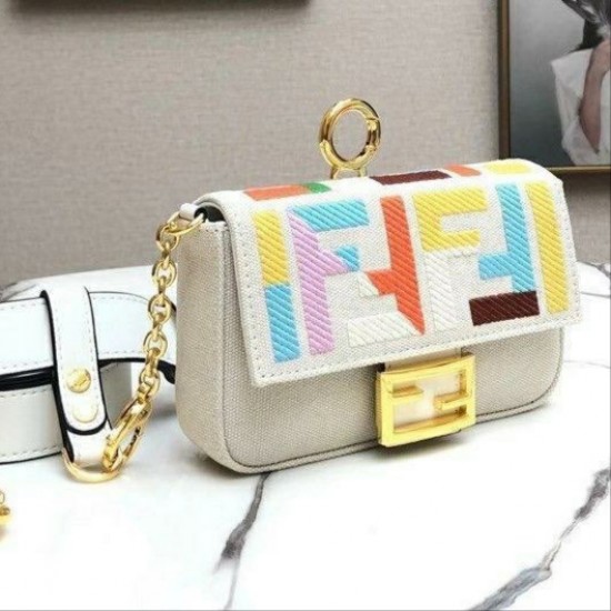 Сумка Fendi Baguette mini