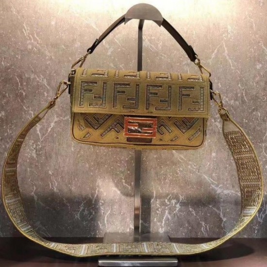 Сумка Flip Fendi monogram бежевая