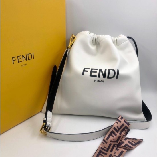 Клатч Fendi Pack белый