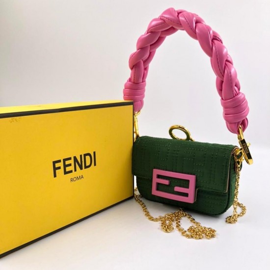 Сумка Fendi Baguette mini с плетеной ручкой зелёная