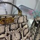 Сумка Fendi Peekaboo Iseeu из кожи питона