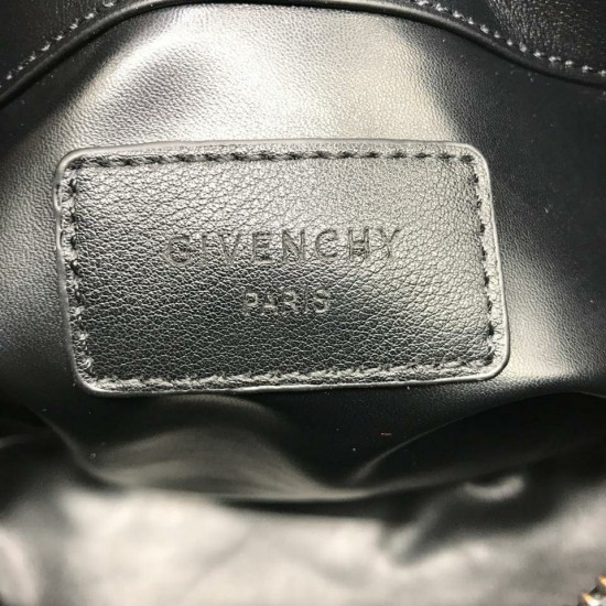 Сумка Givenchy