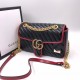 Сумка Gucci GG Marmont чёрная с красной отделкой