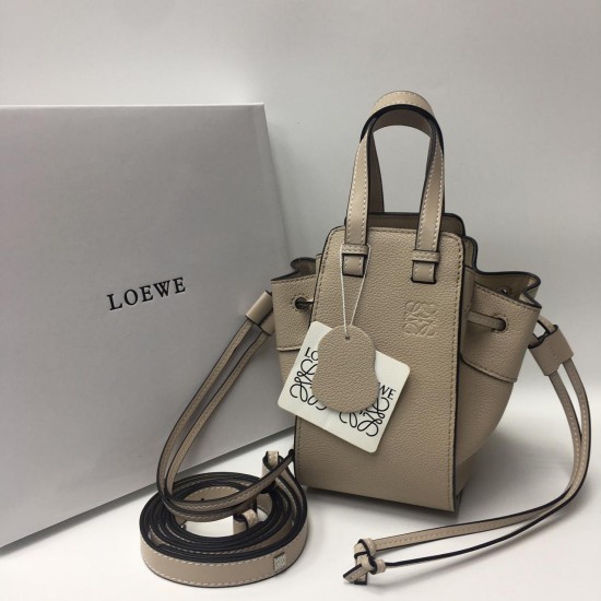 Сумка LOEWE Hammock mini