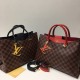 Сумка-тоут Louis Vuitton RIVERSIDE