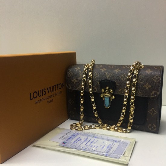 Сумка Louis Vuitton Victoire Monogram Cherry