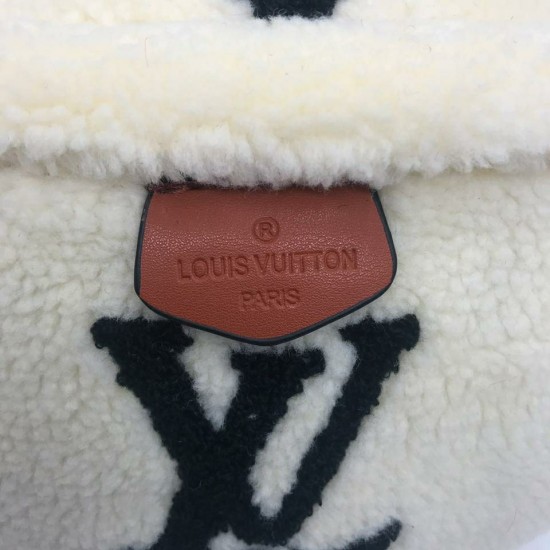 Сумка Louis Vuitton BUMBAG