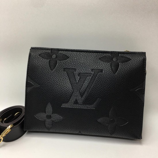 Сумка Louis Vuitton c ручкой-цепью