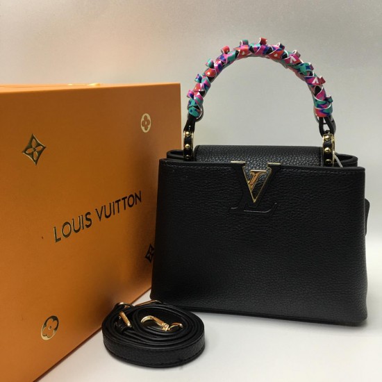 Сумка Louis Vuitton CAPUCINES