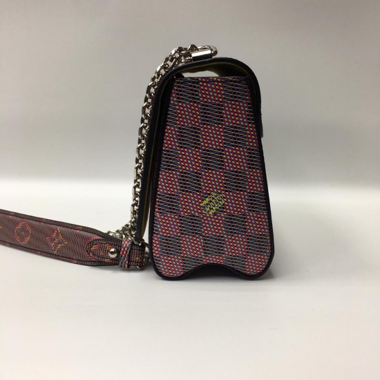 Сумка Louis Vuitton Twist