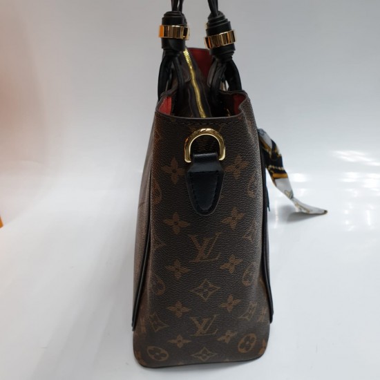 Сумка-тоут Louis Vuitton SOUFFLOT MM