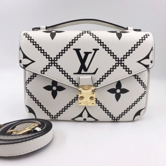 Сумка Louis Vuitton Pochette Metis белая