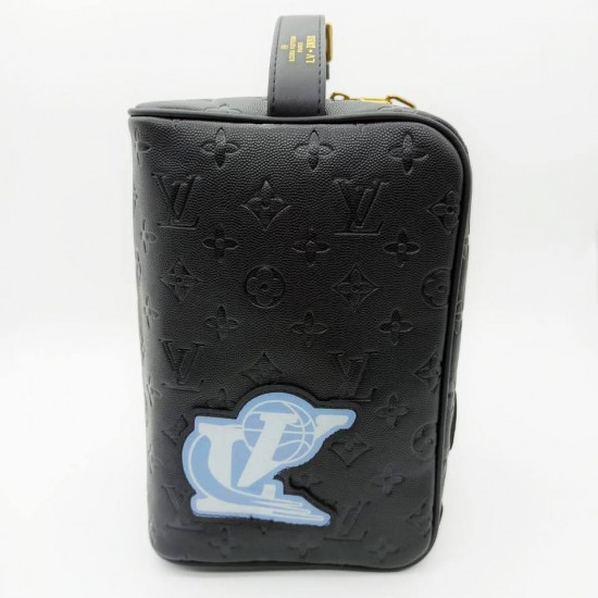 Сумка Louis Vuitton х NBA из кожи Monogram Shadow чёрная