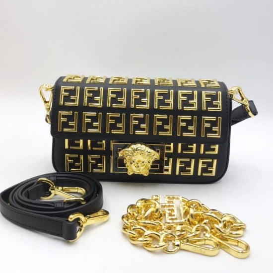 Сумка Fendi Baguette и Versace La Medusa чёрная