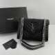 Сумка YSL Monogram Envelope с серебристой фурнитурой