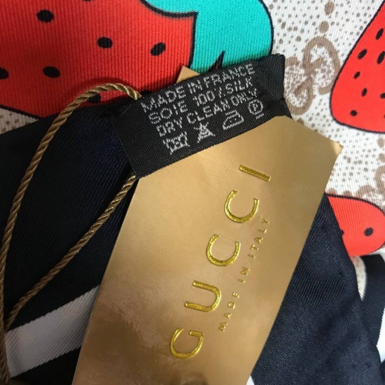 Платок Gucci с принтом "Клубника" синий